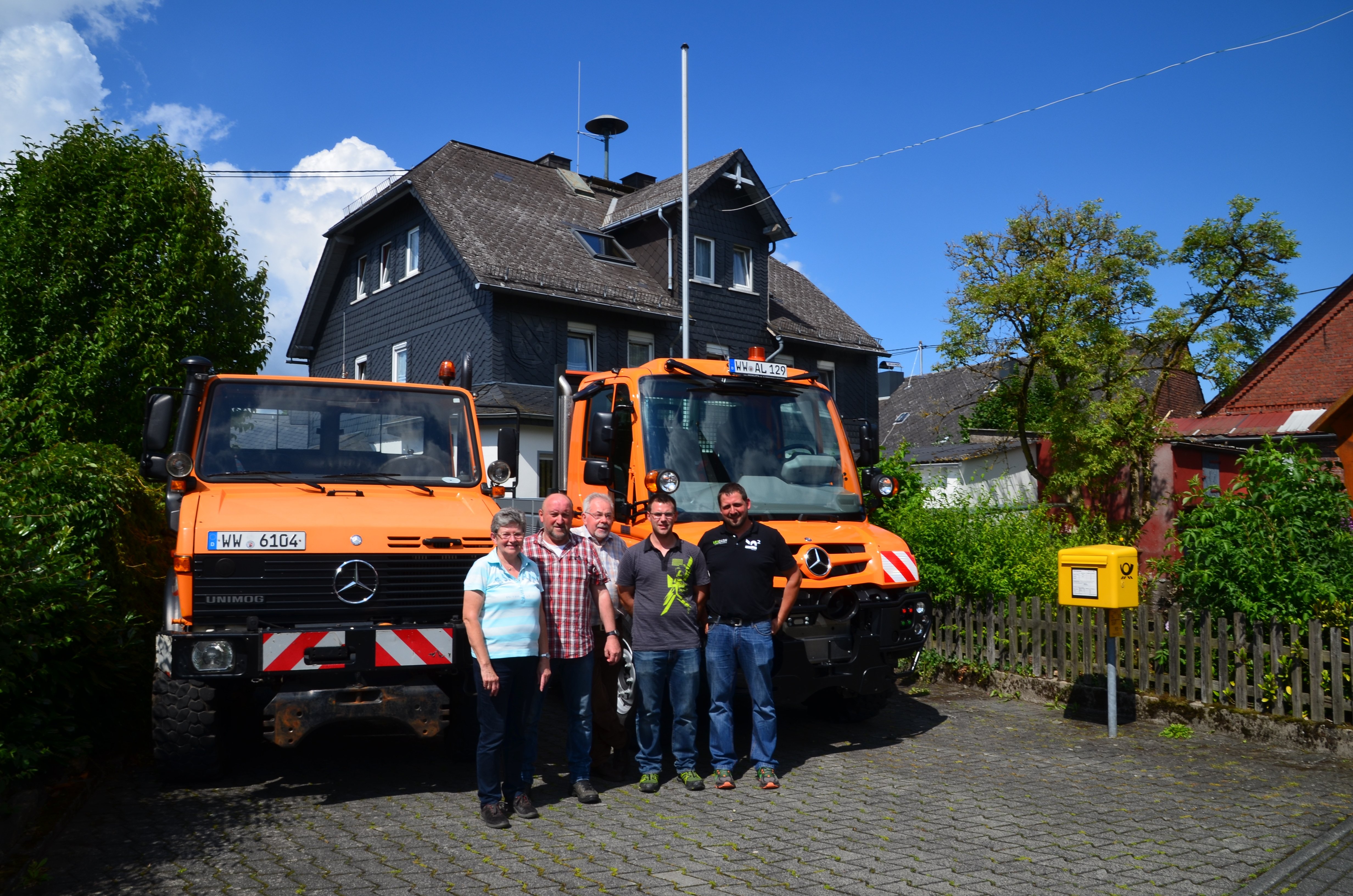 unimog-alt-neu.JPG
